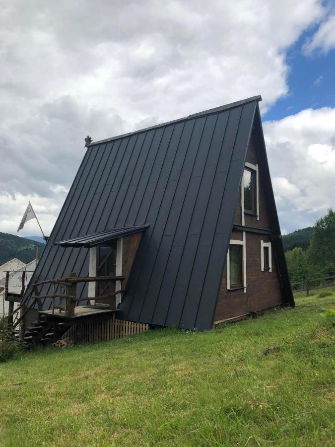 Ferienwohnung Oak House Poljanyzja Exterior foto