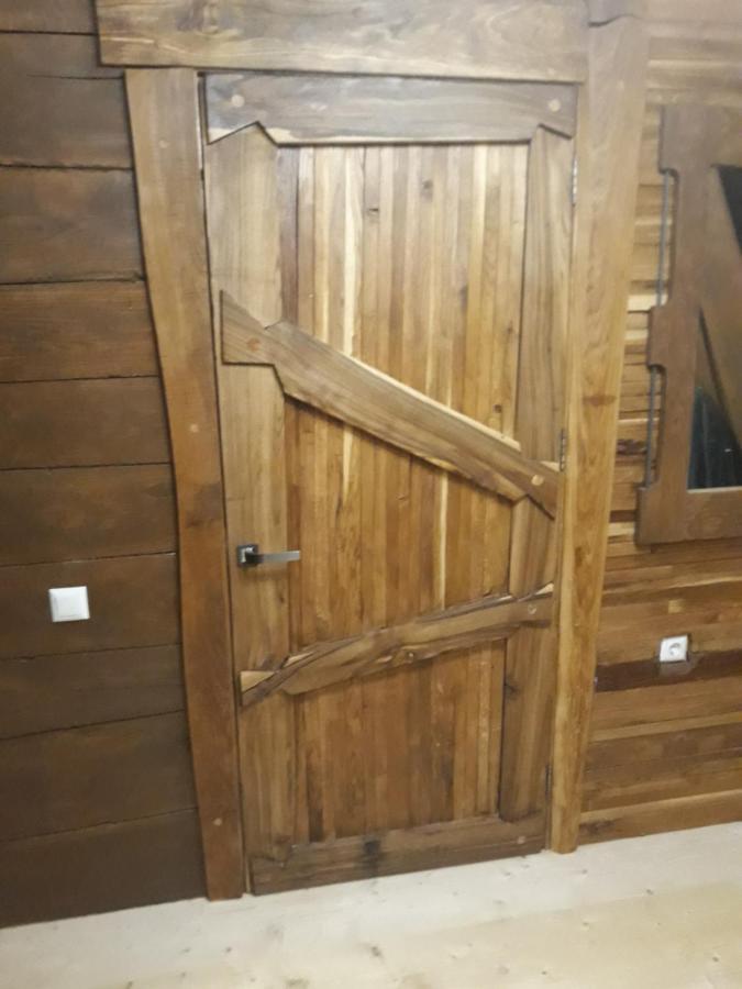 Ferienwohnung Oak House Poljanyzja Exterior foto